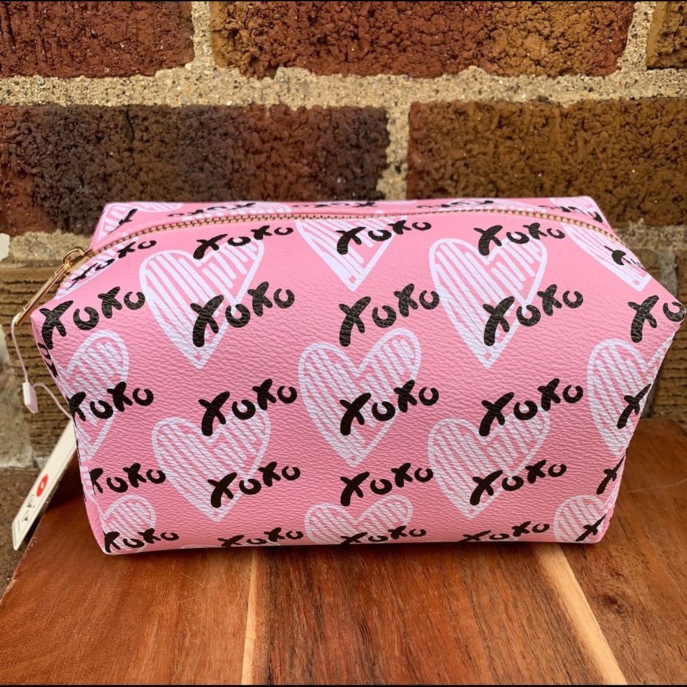 Blush crush xoxo pink cosmetic bag